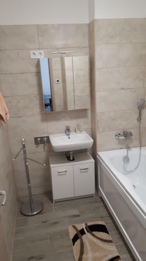 Lido Riviera Apartman Balatonlelle Exterior photo